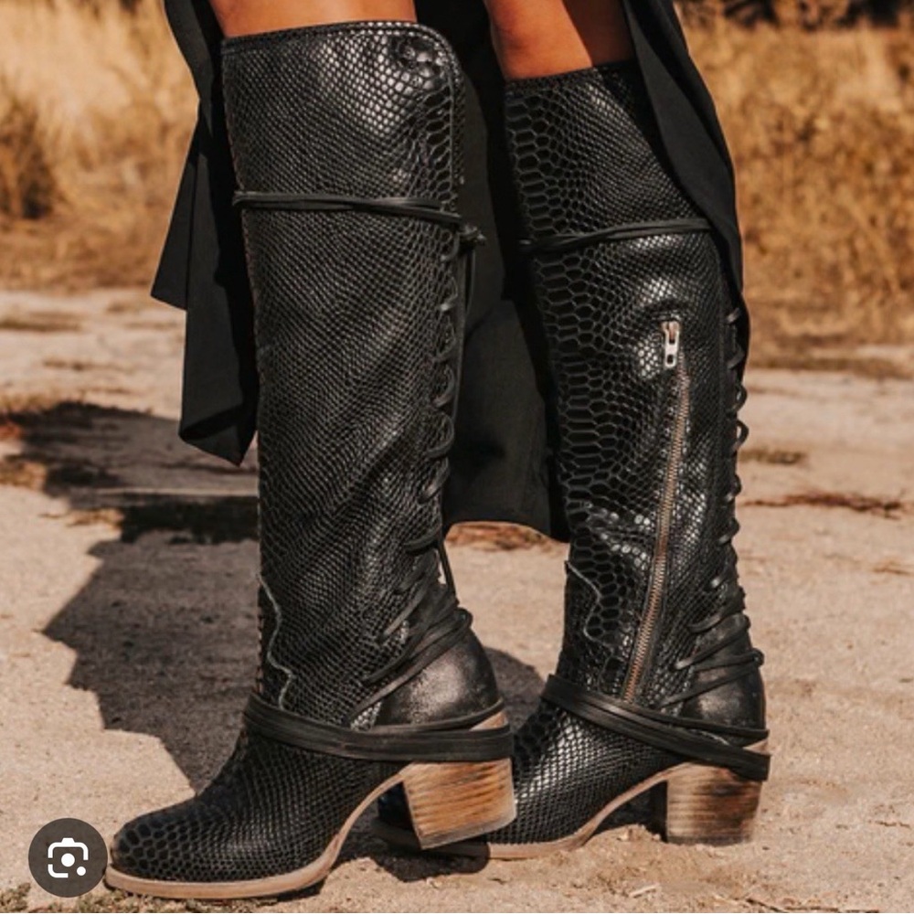 Freebird by Steven Black Textured Heeled Boots
